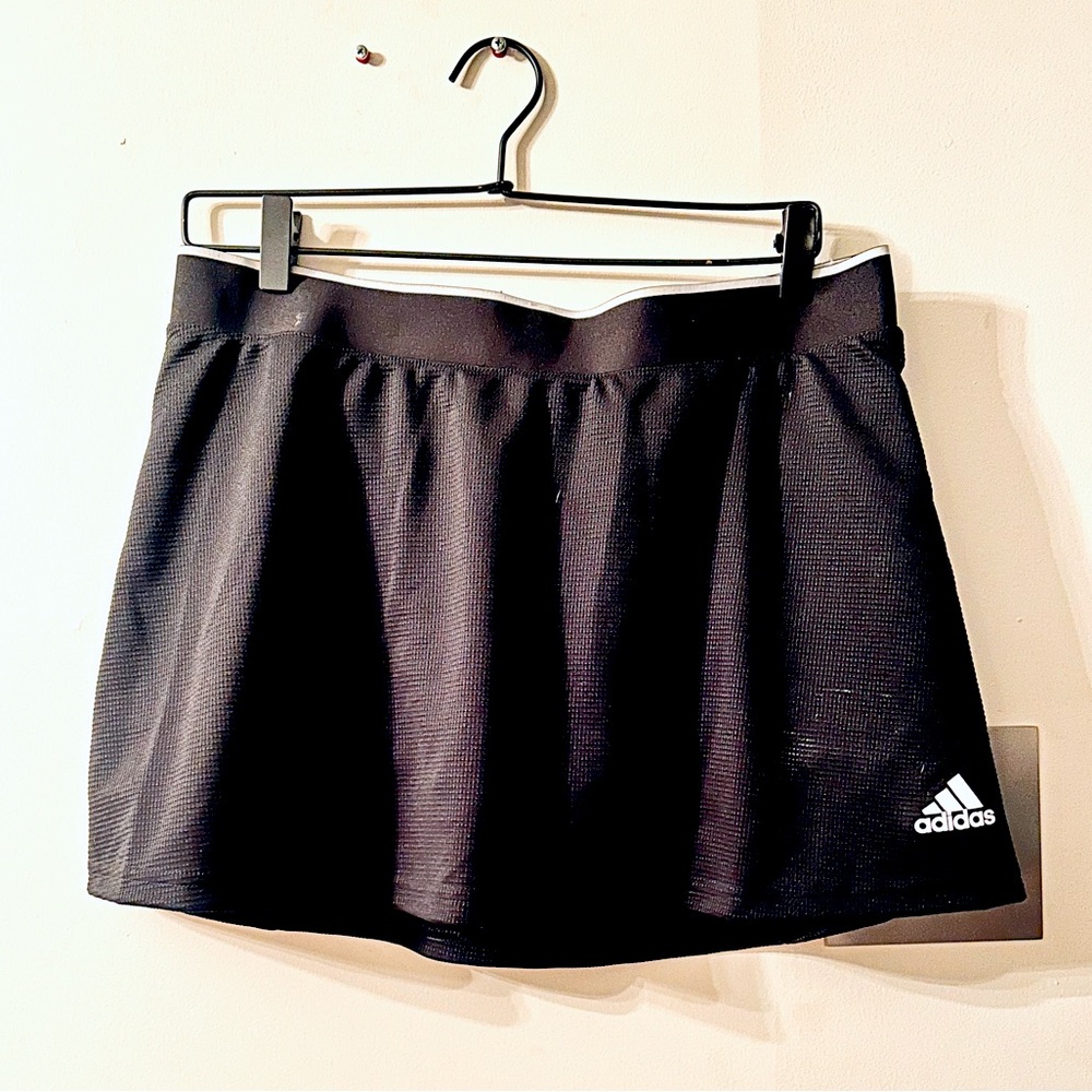 Black adidas tennis skirt